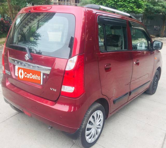 https://images10.gaadi.com/usedcar_image/3575406/original/processed_img2869158__used_car_2869158_1694672021.jpg?imwidth=6402