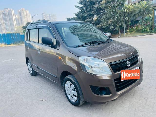 https://images10.gaadi.com/usedcar_image/3575458/original/processed_img2869197__used_car_2869197_1694673221.jpg?imwidth=6400