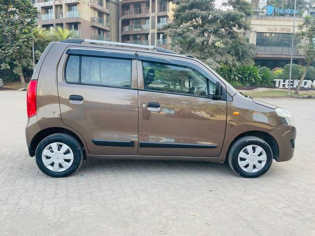 https://images10.gaadi.com/usedcar_image/3575458/original/processed_img2869197__used_car_2869197_1694673225.jpg?imwidth=6401