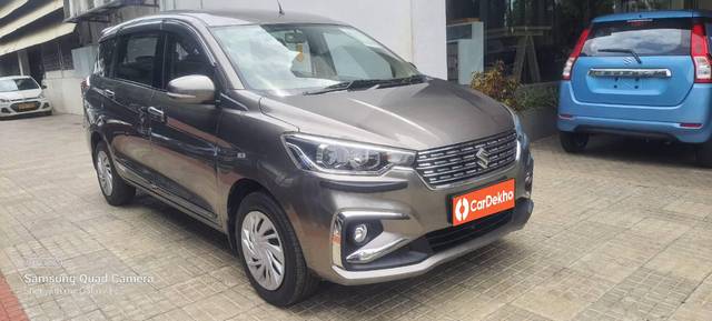 https://images10.gaadi.com/usedcar_image/3575490/original/processed_1a90690e-dd1b-4613-8239-1f8cbb5f1ad8.jpeg?imwidth=6400