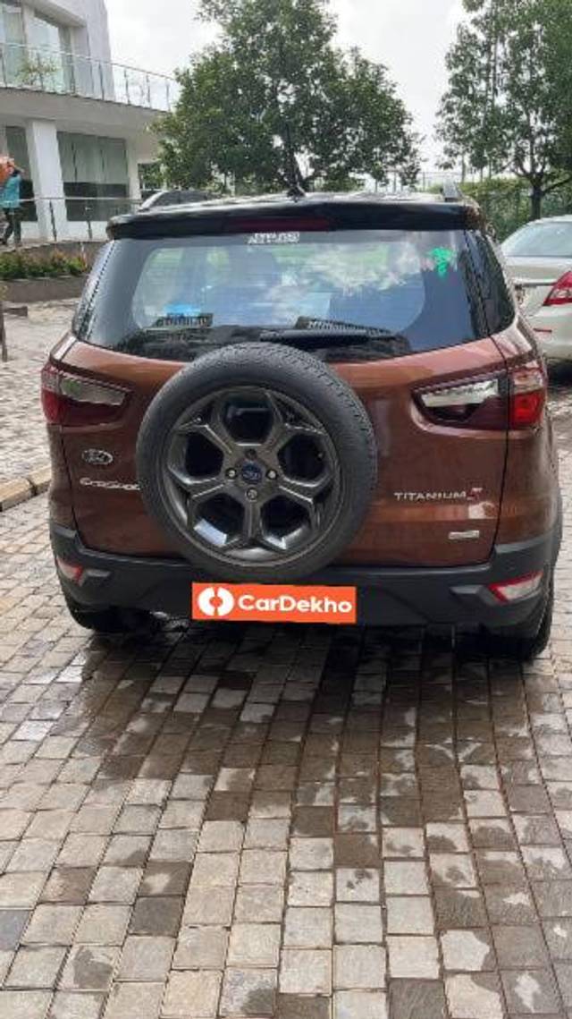 https://images10.gaadi.com/usedcar_image/3575616/original/processed_f19c7fa9-7abf-4b2b-9bf9-6f8c41f98140.jpeg?imwidth=6400