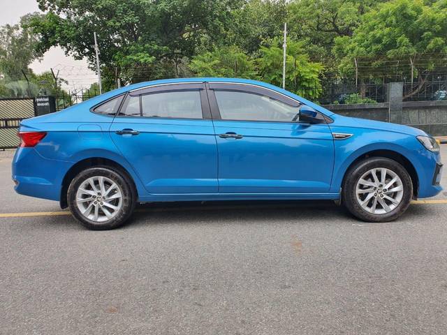 https://images10.gaadi.com/usedcar_image/3575618/original/processed_img2869316__used_car_2869316_1694689085.jpg?imwidth=6402