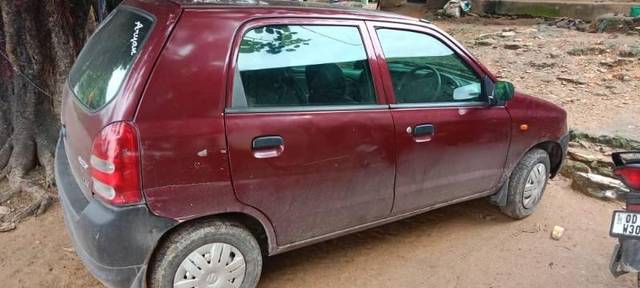 https://images10.gaadi.com/usedcar_image/3575728/original/processed_23d340d3-01dc-4e43-9f8f-4a23bdde0abd.jpg?imwidth=6401