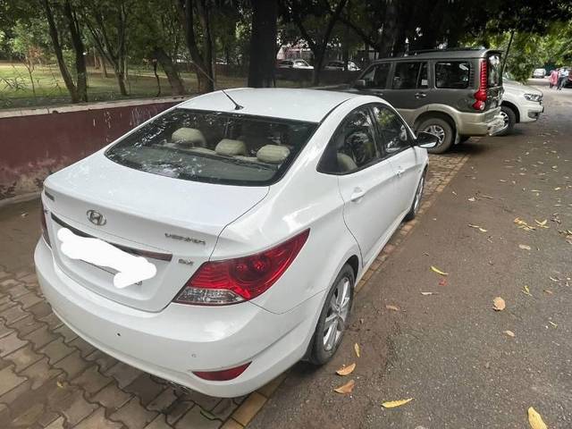 https://images10.gaadi.com/usedcar_image/3575820/original/processed_833ff09f-edac-4e59-bdcf-daa886bb6582.jpg?imwidth=6401