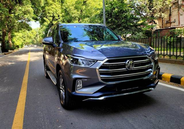 https://images10.gaadi.com/usedcar_image/3575824/original/processed_img2869457__used_car_2869457_1694685739.jpg?imwidth=6400