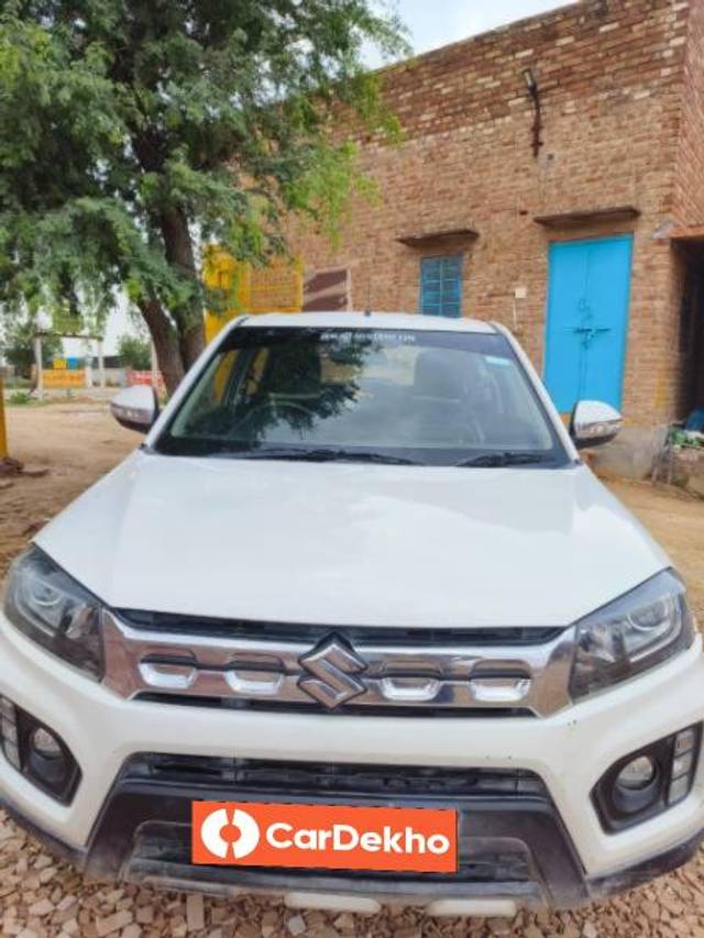 https://images10.gaadi.com/usedcar_image/3575962/original/processed_c65c6200-d2c5-4eb1-8741-ad89275c091c.jpg?imwidth=6400
