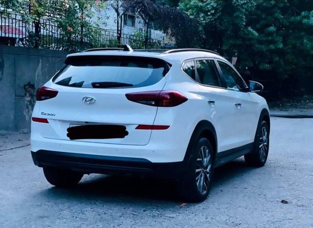 https://images10.gaadi.com/usedcar_image/3576122/original/processed_3977e3e2-14c2-42fd-ba38-69d375033a3f.jpeg?imwidth=6402