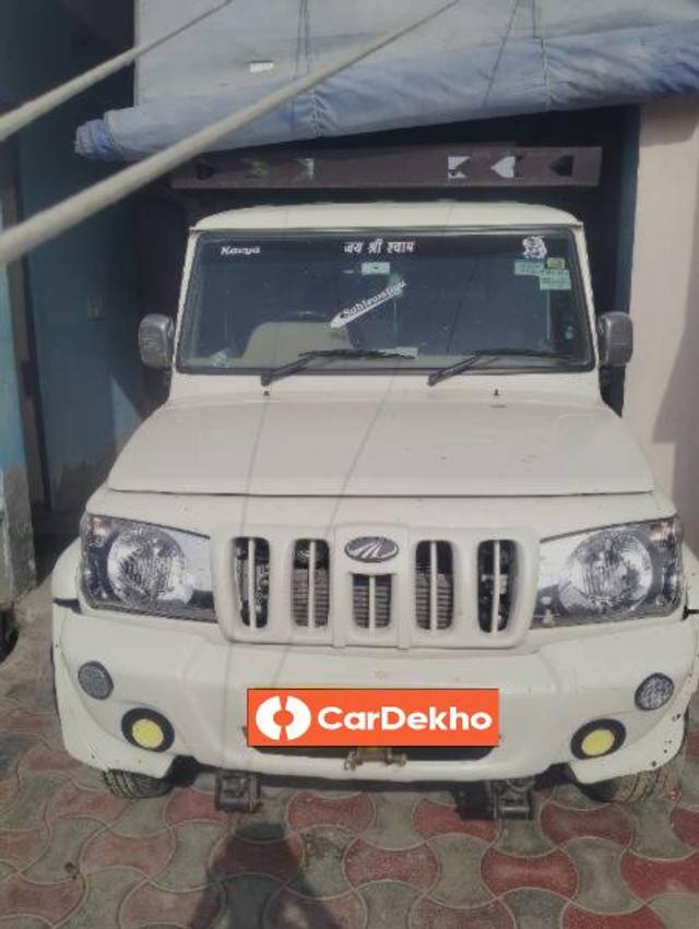 https://images10.gaadi.com/usedcar_image/3576194/original/processed_be81beb8-80fa-4faa-95e4-8905342a229a.jpg?imwidth=6400