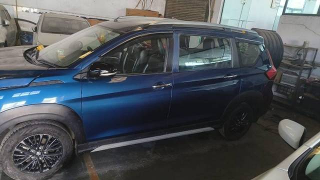 https://images10.gaadi.com/usedcar_image/3576195/original/processed_e70ce536-5afa-4af6-9622-41d280361366.jpg?imwidth=6402