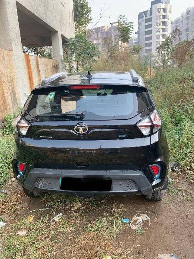 https://images10.gaadi.com/usedcar_image/3576233/original/processed_9ab73c6f-a56e-438e-912e-a7ddf2bceed3.jpeg?imwidth=6401