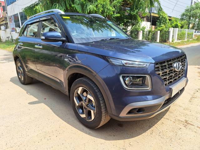 https://images10.gaadi.com/usedcar_image/3576242/original/img2869699__used_car_2869699_1694712846.jpg?imwidth=6400