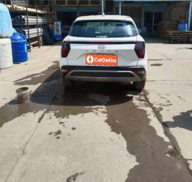 https://images10.gaadi.com/usedcar_image/3576270/original/processed_7d58f4a1-e4fa-4f40-815d-ca54a4e7ebaf.jpg?imwidth=6402