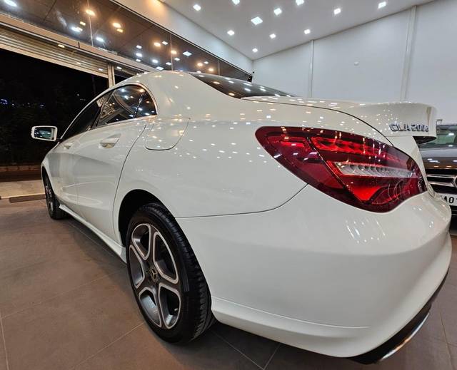 https://images10.gaadi.com/usedcar_image/3576301/original/processed_img2869714__used_car_2869714_1694732053.jpg?imwidth=6402