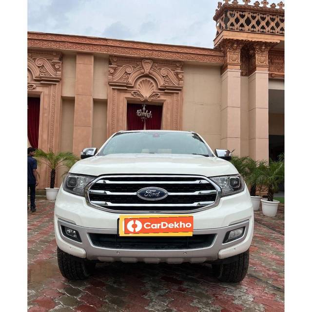https://images10.gaadi.com/usedcar_image/3576445/original/processed_img2869782__usedcar_whatsappimage2023_09_15at104949am_2869782_1694757387.jpeg?imwidth=6400