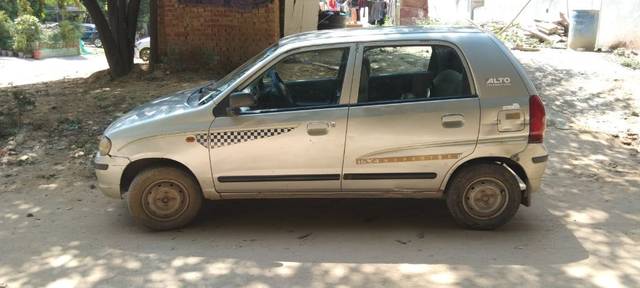 https://images10.gaadi.com/usedcar_image/3576539/original/08__VCC_IMG_1694152028389_1785893_95_1694152269.jpg?imwidth=6401