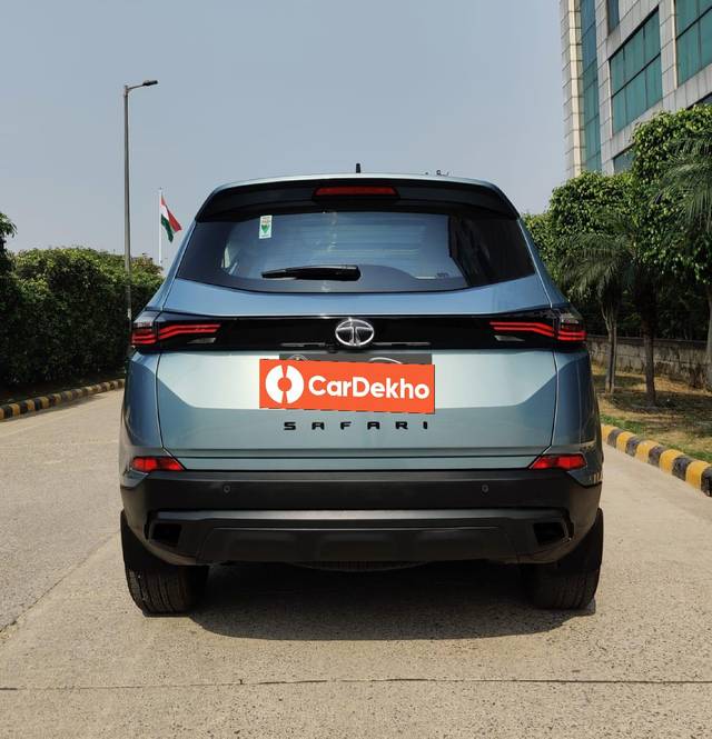 https://images10.gaadi.com/usedcar_image/3576902/original/processed_img2870145__used_car_2870145_1694769807.jpg?imwidth=6402