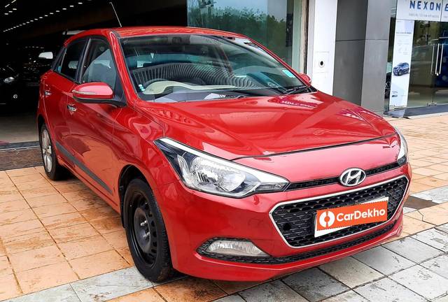 https://images10.gaadi.com/usedcar_image/3577047/original/processed_img2870254__used_car_2870254_1694774108.jpg?imwidth=6400