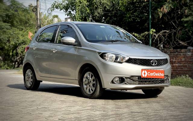 https://images10.gaadi.com/usedcar_image/3577145/original/processed_img2870332__used_car_2870332_1694778085.jpg?imwidth=6400