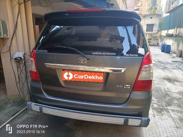 https://images10.gaadi.com/usedcar_image/3577153/original/processed_fb4ccd84-653c-4684-b9f4-778a504ec620.jpeg?imwidth=6402