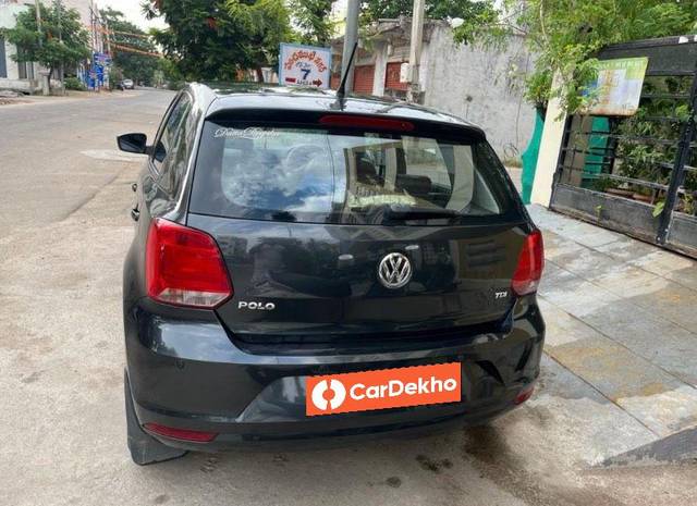 https://images10.gaadi.com/usedcar_image/3577196/original/processed_a1ac4047-b5e3-40e1-b028-8f5f3d351fe5.jpeg?imwidth=6402