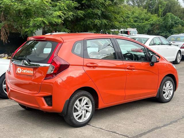 https://images10.gaadi.com/usedcar_image/3577306/original/processed_img2870450__used_car_2870450_1694785342.jpg?imwidth=6401