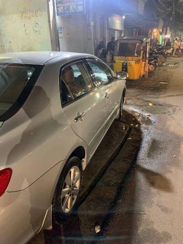 https://images10.gaadi.com/usedcar_image/3577325/original/processed_857ec4e2-9822-44e7-aaeb-353e448153b8.jpeg?imwidth=6401