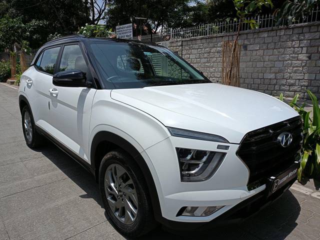 https://images10.gaadi.com/usedcar_image/3577326/original/processed_img2870463__used_car_2870463_1694787215.jpg?imwidth=6402
