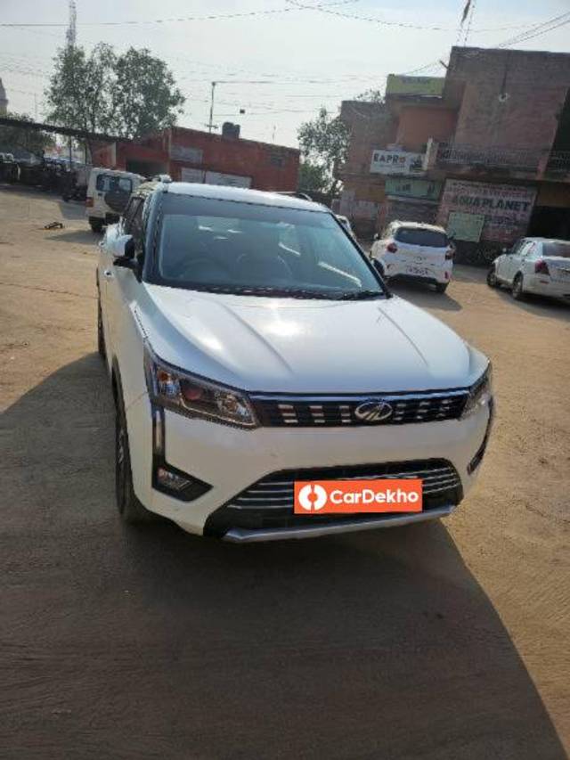 https://images10.gaadi.com/usedcar_image/3577434/original/processed_5bed60f8-c7fc-423c-890b-89bfc48e2523.jpg?imwidth=6400