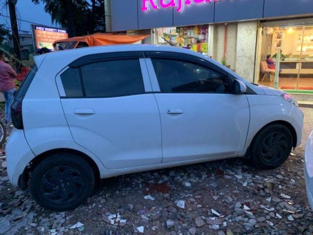 https://images10.gaadi.com/usedcar_image/3577441/original/processed_e2937cc7-3587-4ba3-945c-d8161d29a282.jpeg?imwidth=6401