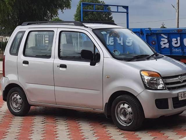 https://images10.gaadi.com/usedcar_image/3577551/original/processed_b9f616f3-6652-46d0-ac70-a949ee030e44.jpg?imwidth=6401