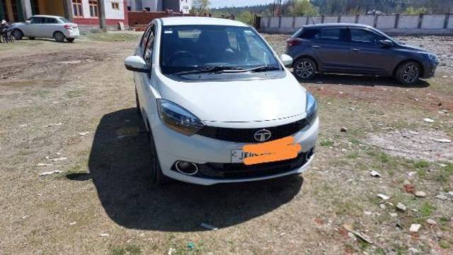 https://images10.gaadi.com/usedcar_image/3577634/original/processed_7ef04a0e-2774-4a31-99db-99841975f4a8.jpg?imwidth=6402