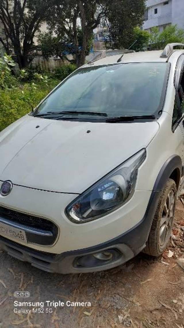 https://images10.gaadi.com/usedcar_image/3577877/original/processed_7902f641-eb54-47d0-9974-bcae7bff4ec5.jpg?imwidth=6402
