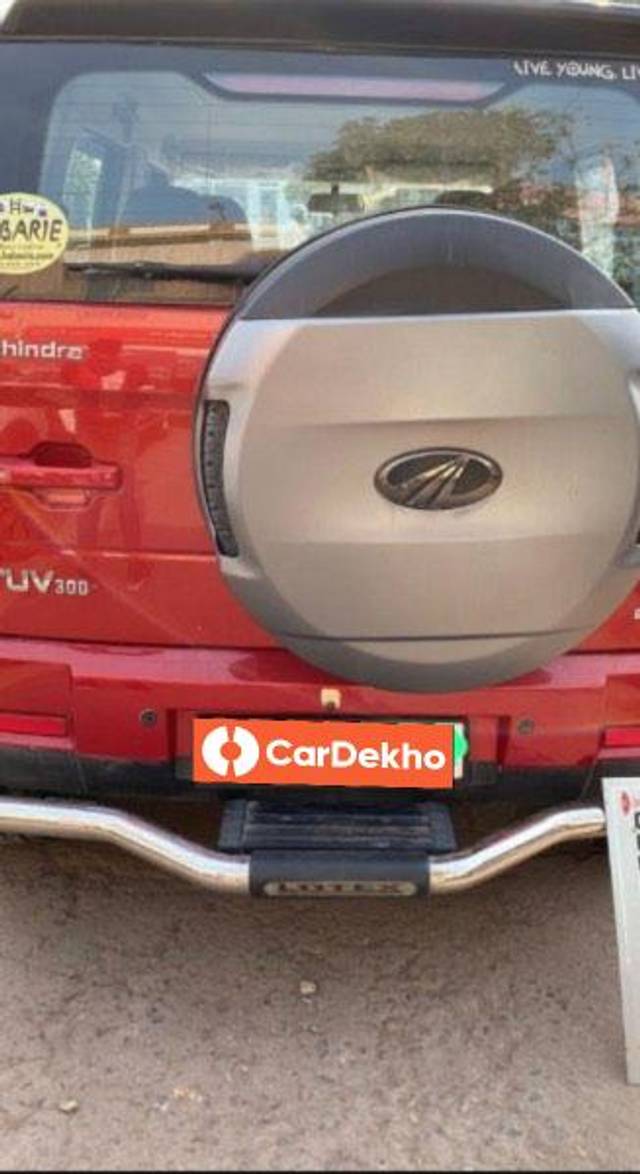 https://images10.gaadi.com/usedcar_image/3577956/original/processed_a966ad66-512c-4d80-87f1-a690c5428b03.jpeg?imwidth=6401