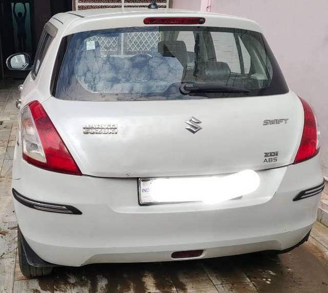 https://images10.gaadi.com/usedcar_image/3578010/original/processed_1d7820ea-a7c3-4b3a-b344-adcecbc15cb0.jpg?imwidth=6401