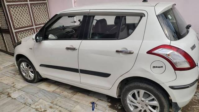 https://images10.gaadi.com/usedcar_image/3578010/original/processed_41d366a4-f52e-4281-ba26-75093fb73fb6.jpg?imwidth=6402
