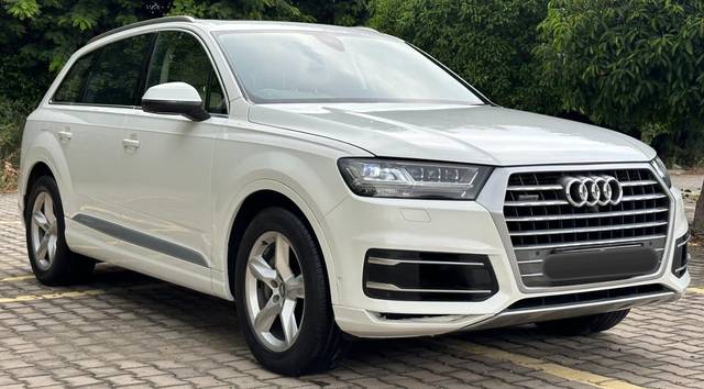 https://images10.gaadi.com/usedcar_image/3578099/original/processed_img2870937__used_car_2870937_1694856598.jpg?imwidth=6400