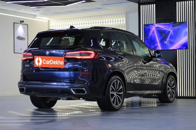 https://images10.gaadi.com/usedcar_image/3578420/original/processed_img2871177__used_car_2871177_1694867091.JPG?imwidth=6401