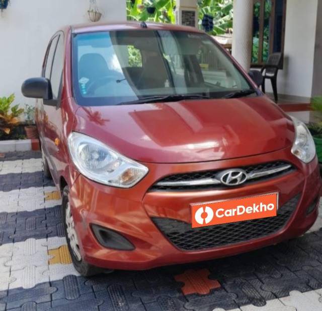 https://images10.gaadi.com/usedcar_image/3578582/original/processed_4f95e811-d811-4cf4-a3d0-7ba231ed763b.jpg?imwidth=6400