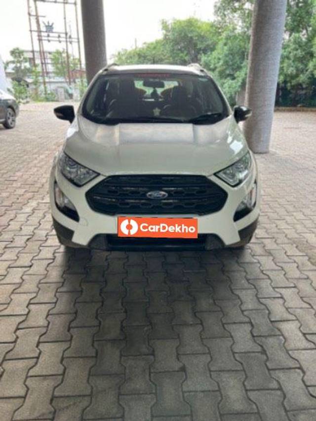https://images10.gaadi.com/usedcar_image/3578625/original/processed_f5b8673f-0b08-4b88-894a-b3cc1a6044f4.jpeg?imwidth=6400