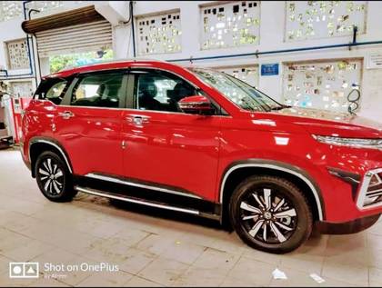 MG Hector Hybrid Sharp MT MG Hector Hybrid Sharp MT