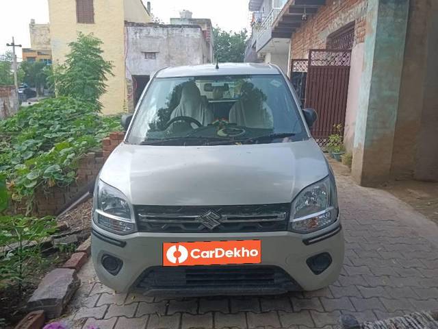 https://images10.gaadi.com/usedcar_image/3578967/original/processed_f90877e4-ef9d-46be-bf7a-ada1afa1fc8d.jpg?imwidth=6402