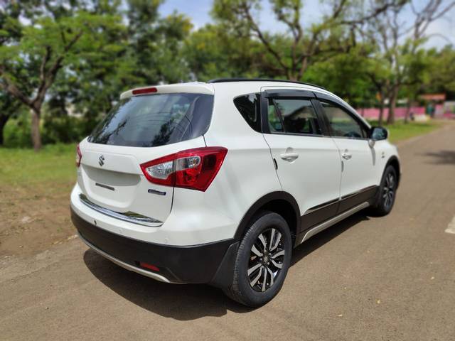 https://images10.gaadi.com/usedcar_image/3578993/original/img2871454__used_car_2871454_1694935591.jpg?imwidth=6402