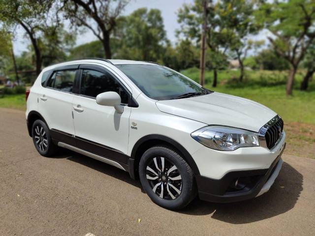 https://images10.gaadi.com/usedcar_image/3578993/original/processed_img2871454__used_car_2871454_1694935576.jpg?imwidth=6400