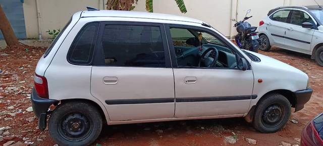 https://images10.gaadi.com/usedcar_image/3579026/original/processed_85bb2741-c49d-428c-9708-089e4ee6eebc.jpg?imwidth=6402