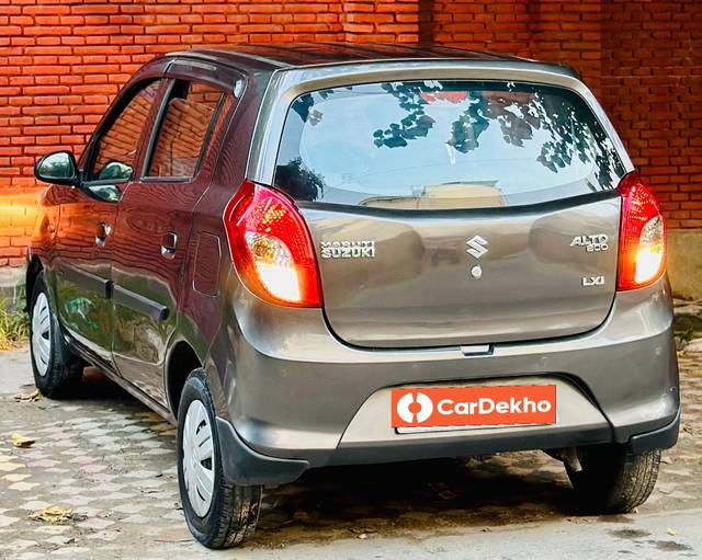 https://images10.gaadi.com/usedcar_image/3579068/original/processed_img2871500__used_car_2871500_1694938562.jpg?imwidth=6402