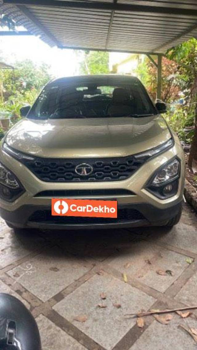 https://images10.gaadi.com/usedcar_image/3579086/original/processed_d9c8b5c5-81ed-49c8-88f6-0547f55f435c.jpeg?imwidth=6402