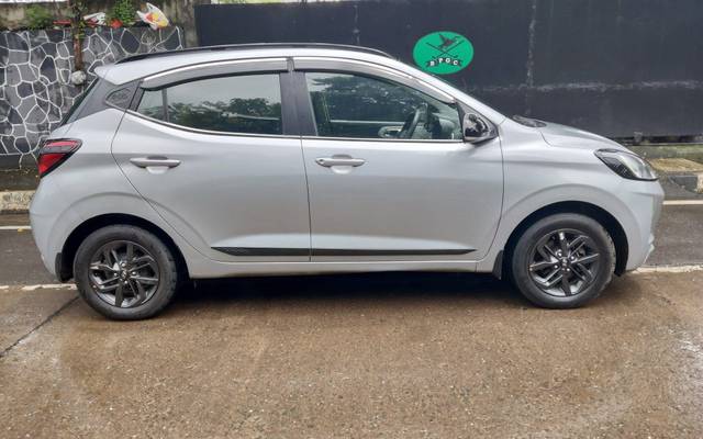 https://images10.gaadi.com/usedcar_image/3579087/original/processed_img2871510__used_car_2871510_1694939848.jpg?imwidth=6402