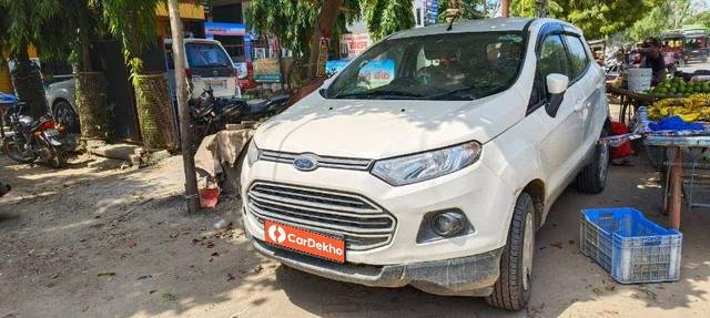 https://images10.gaadi.com/usedcar_image/3579216/original/processed_880c7778-a697-445c-88e6-d2825c86e62c.jpeg?imwidth=6401