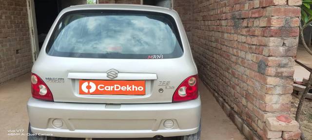 https://images10.gaadi.com/usedcar_image/3579280/original/processed_7097ae7d-507e-433f-873f-13a8f4d59370.jpg?imwidth=6401