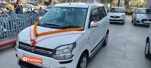 https://images10.gaadi.com/usedcar_image/3579551/original/processed_d75c408b-3ae5-4947-9222-9ced19388752.jpg?imwidth=6400